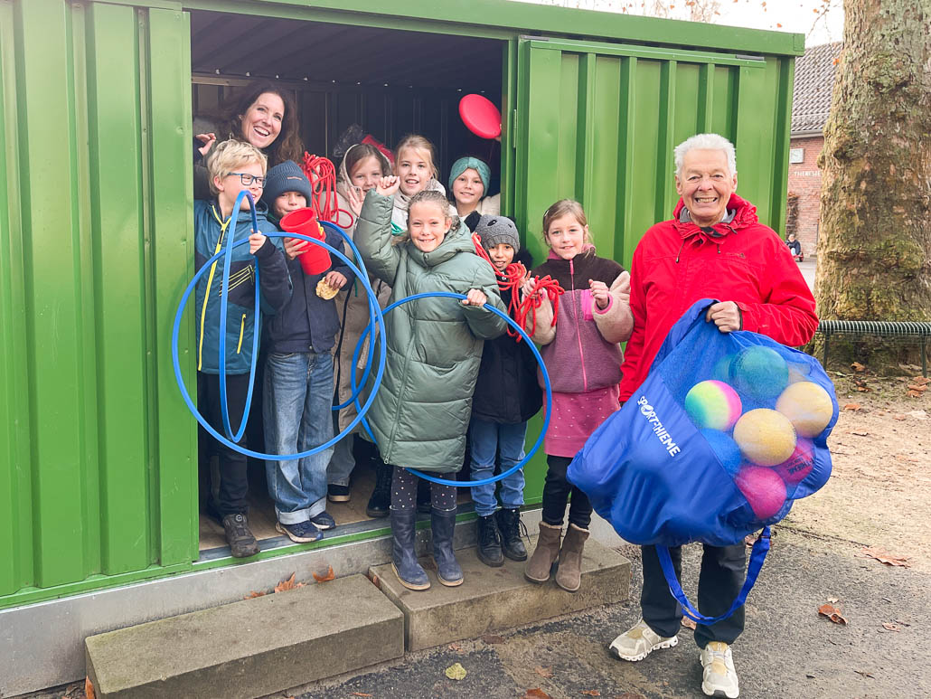 Outdoor-Spielgeräte für die Grundschule St. Theresia in Münster Outdoor-Spielgeräte für die Grundschule St. Theresia in Münster